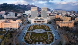 青島大學(xué)通報(bào)宿管人員離世已排除刑事案件，暑假將為學(xué)生宿舍裝空調(diào)