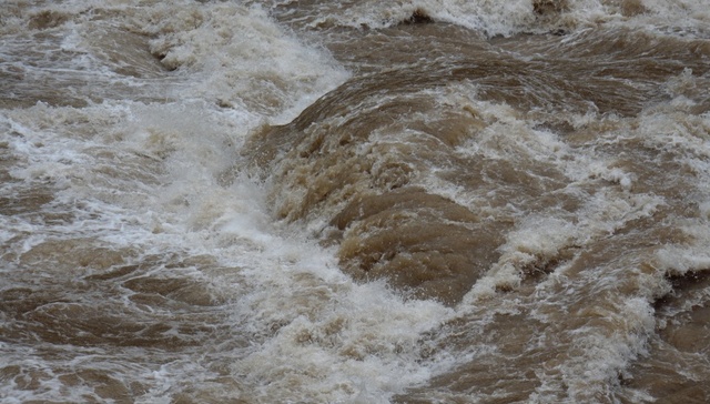 美国得州洪灾死亡人数仍在上升，“神秘营”夏令营至少有27人遇难