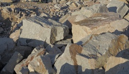 地方新闻精选 | 四川天全县山体垮塌致5人遇难2人轻伤 北京拟禁止在长城本体上野营等