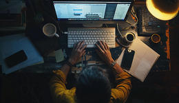 一位“厂二代”无班可接之后