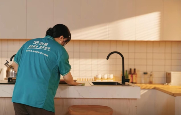 58同城新剧杀疯了！“假家人”合租爆笑又催泪，胡迪客串金句刷屏！ 