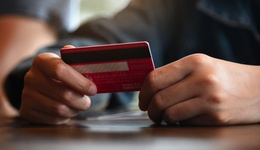 地方新闻精选 | 合肥官方调查“充值400余万退费难” 云南导游被吊证处罚后不得再次申证