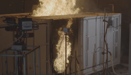 【深度】“烧柜子”火了，储能行业暗战升级