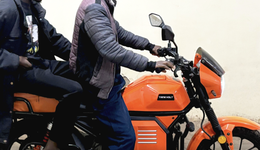 手机卖不动了，传音开始在非洲造车