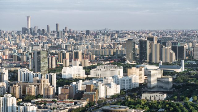 2025楼市“期中答卷”：政策发力显效，好房子热销引领楼市复苏