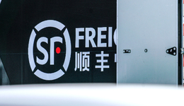 外卖战场撒币，顺丰同城捡钱