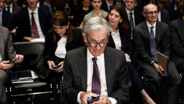 鲍威尔因美联储装修超支再面临被炒，德银警告市场低估其去留风险
