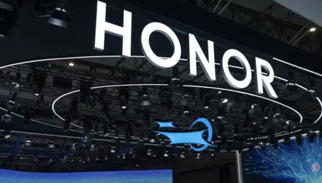 “悍将”李健换血荣耀，闯关2000亿