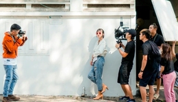 长视频的中场战事：精品化、短剧和AI