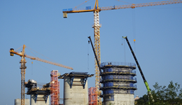 宏观政策效应持续释放，上半年中国GDP同比增长5.3% | 中国经济半年报②