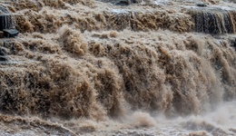 直通部委｜上半年自然灾害致307人死亡失踪 房地产总体朝止跌回稳方向迈进