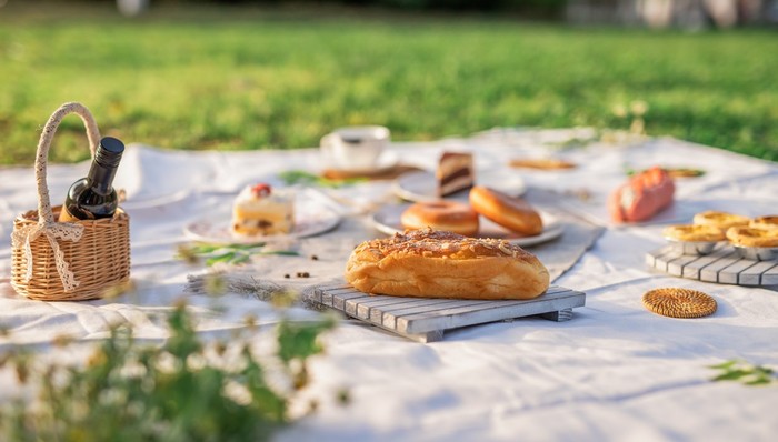 山西一饭店推千元下午茶可与非洲狮互动，当地林草局回应