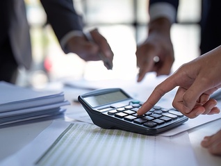 美式关税闹剧又更新了，特朗普宣布对印尼关税从32%降至19%