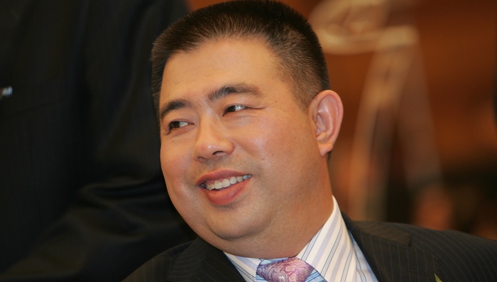 “温州鞋王”挥别疫苗龙头