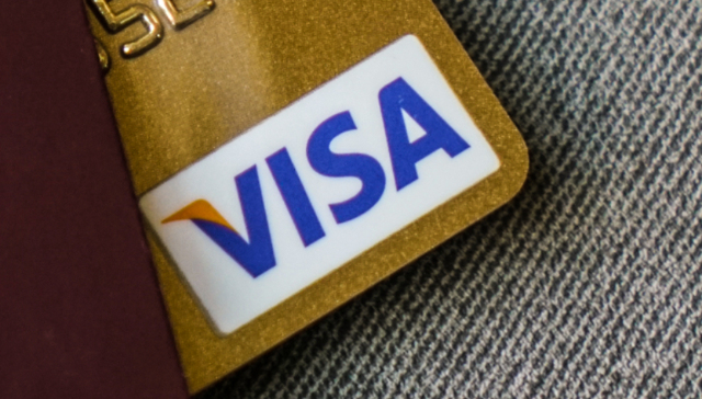 “还款日还款”的信用卡6年被收1.2万利息？广发银行回应