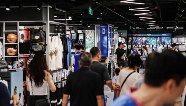 想走高端的迪卡侬，细分赛道消费者不一定买账