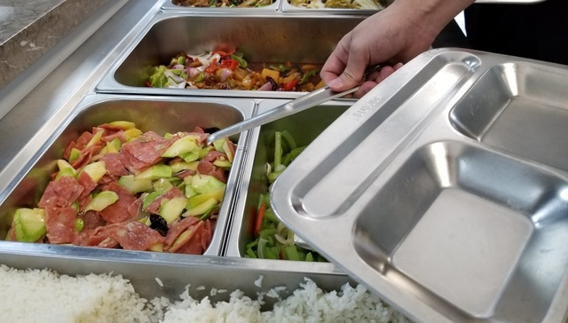 首个校园配餐服务管理国标发布：热食1小时内分装，留样不少于48小时
