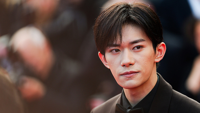 易烊千玺演唱会预售推行强实名， 打击 “黄牛”倒票