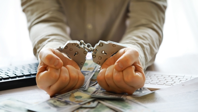 某互联网企业高管受贿4000万案情公开，7人被抓