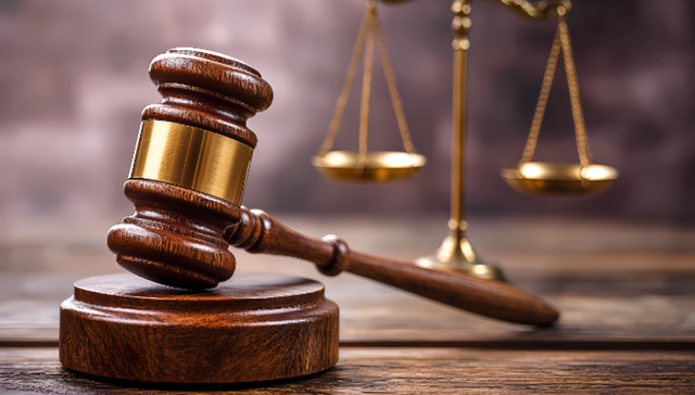 为他人谋取利益受贿数额特别巨大，四川省政协原副主席崔保华被公诉