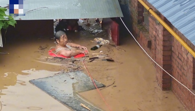 天津蓟州区爆发70年来最大山洪：13个村庄进水，累计转移10527人