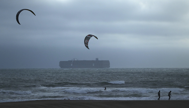 日本等国持续加强海啸警戒，学者：影响比预计的要小