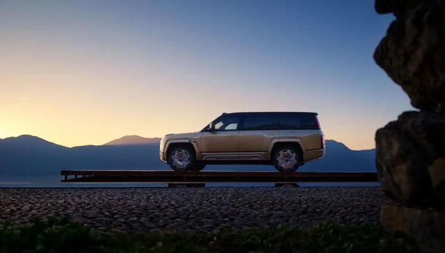 闪电快讯｜仰望U8L鼎世版开启预售 预售价130万元