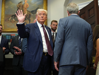 “对等关税”再延期至8月7日，特朗普授权合法性待最高法终裁