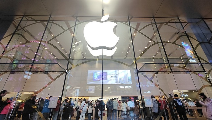 iPhone热销叠加中国市场回暖，苹果三季报创三年来最快季度增速