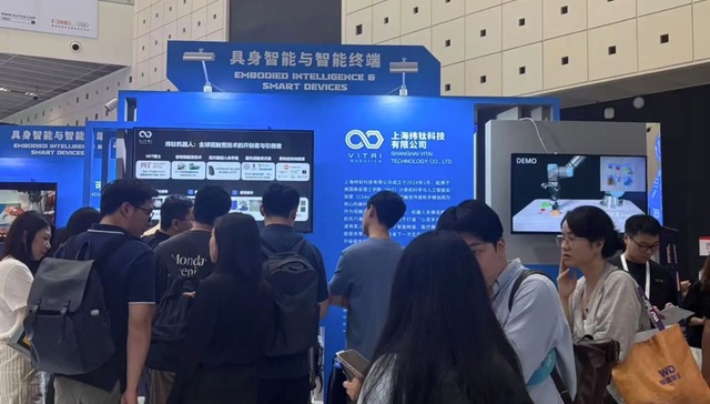 闪电快讯｜最大AI展的地下与地上：大模型“审美疲劳”，硬件用户开始“用脚投票”