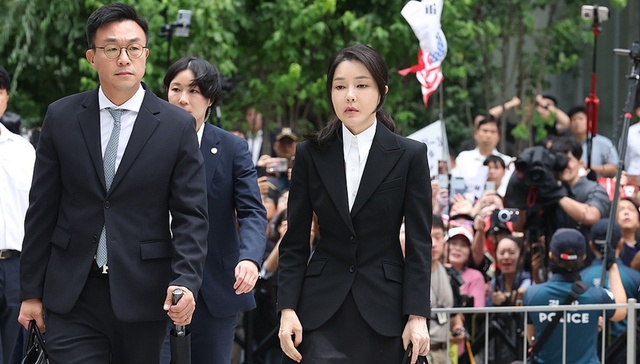 金建希,尹锡悦,调查,特检组,操作股价,干预大选