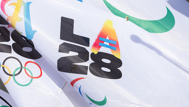 加州骚乱刚刚平息，特朗普又准备部署军队“维稳”洛杉矶奥运