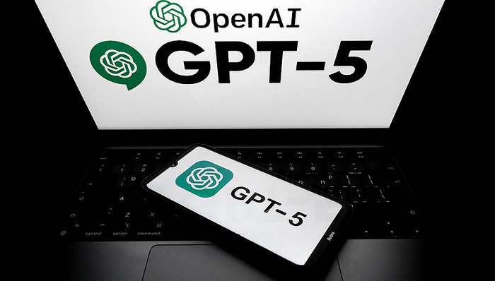 OpenAI发布最强模型GPT-5，免费向所有用户开放