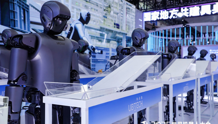 2025世界机器人大会观察：人形机器人销量火爆，可工业机器人巨头仍不下场
