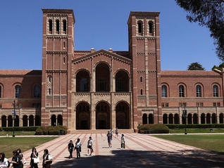 “恶心的政治敲诈”，美国政府对加州大学开出10亿美元天价和解要求