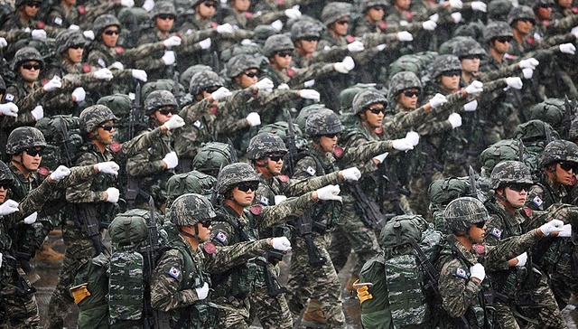 人口萎缩冲击国防根基，过去6年韩国兵力锐减两成