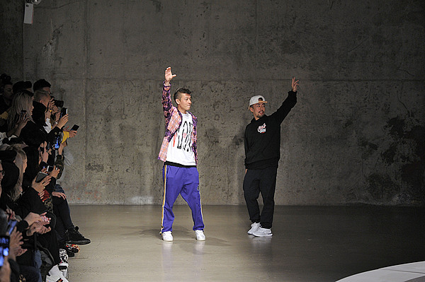 耐克起诉陈冠希索赔12.6万美元，昔日合作引法律纠纷