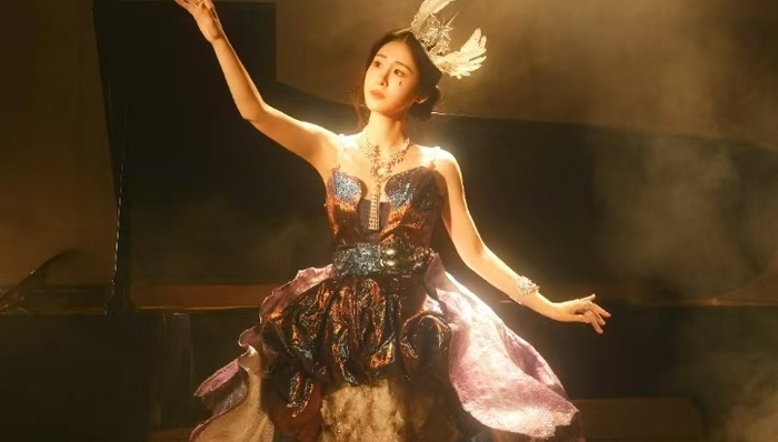 张碧晨厦门演唱会延期，此前与汪苏泷陷歌曲原唱纠纷