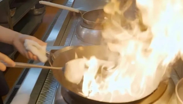 炒菜机器人,饮食文化,中餐,标准化,