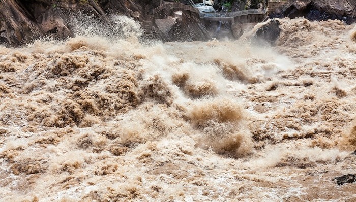 山洪已致内蒙一地野外露营9人遇难，应急管理部工作组赴现场指导救援