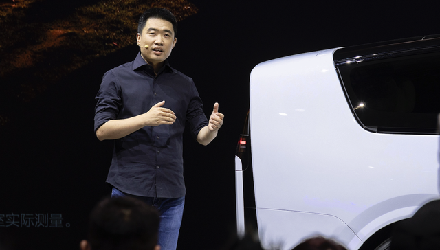 理想CEO李想请卡车司机吃饭，称对撞测试“有冒失但无意冒犯”