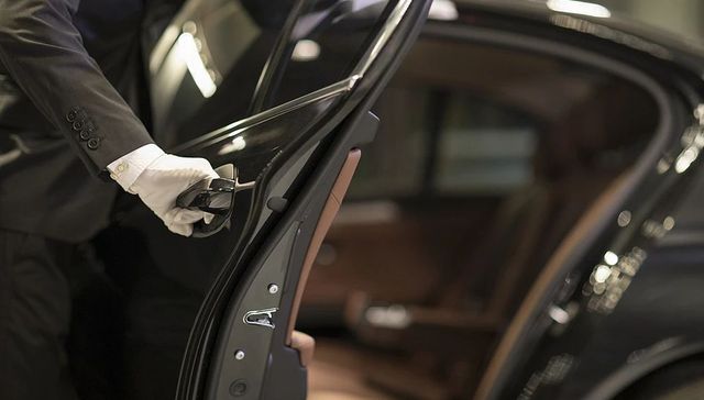 争夺老牌豪车用户，新势力搞起私享会