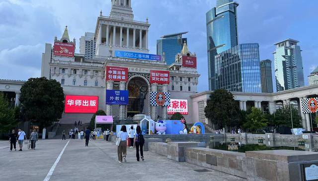 今年的上海书展，这45本书卖得很不错