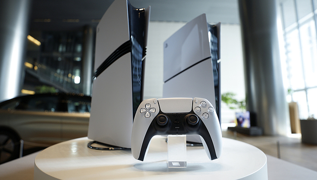 受关税影响，索尼上调产自中国的PS5游戏机在美售价，此前Xbox、任天堂已涨价