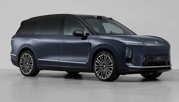 全新蔚来ES8预售价41.68万起，电池租用方式购买下探至30.88万