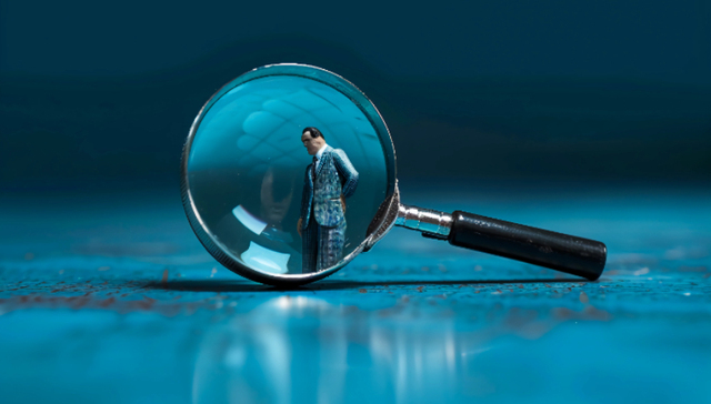 南京副市级干部臧正金被查，16年前曾公开发帖回应“家有4套房”