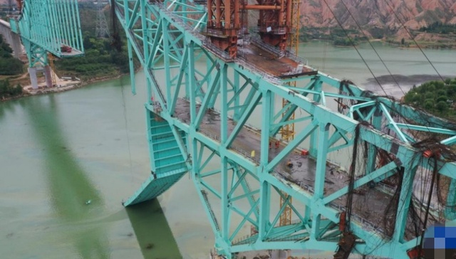 地方新闻精选 | 尖扎黄河特大桥绳索断裂已致10人遇难4人失联 沈阳龙卷风致193栋房屋受损