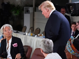 特朗普想“洗牌”美联储决策层，拉加德警告：破坏独立性将引发动荡