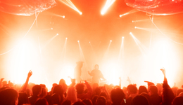 线下演出旺季，撑起八大衍生消费场景