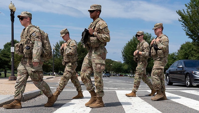 国民警卫队,华盛顿,芝加哥,纽约,巴尔的摩,特朗普,枪